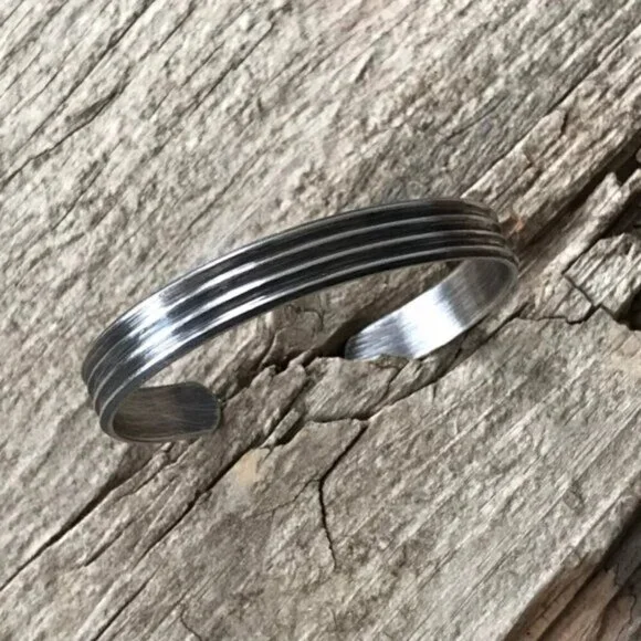 Sterling Silver Pinstripe Open Cuff Bangle Bracelet - Picture 4 of 5